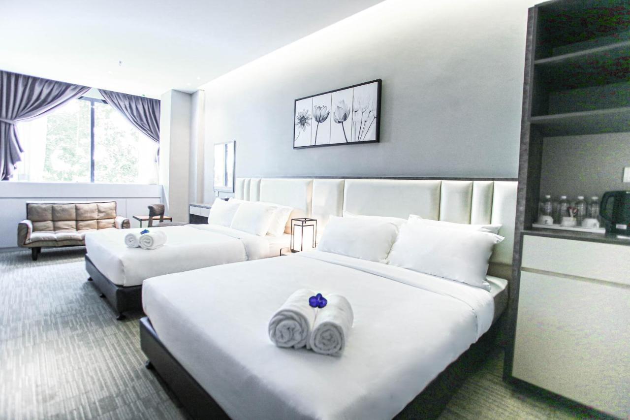 Fives Hotel Dnp ยะโฮร์บาห์รู ภายนอก รูปภาพ