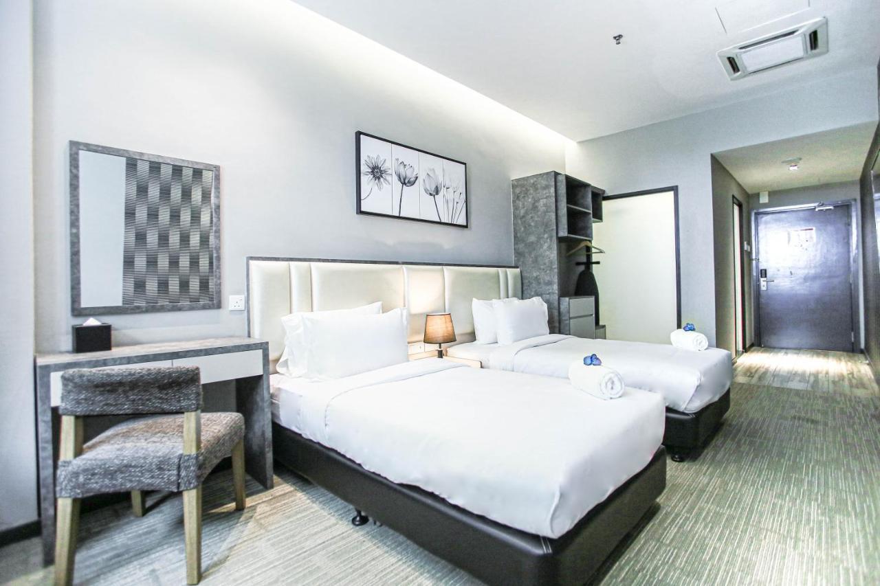 Fives Hotel Dnp ยะโฮร์บาห์รู ภายนอก รูปภาพ